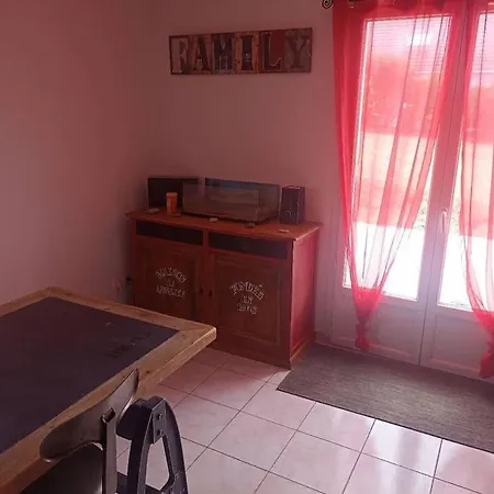 Maison vue vallée près de Clécy - Esson *