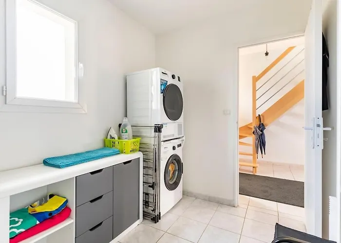 Petite Maison Chaleureuse Avec Vue Imprenable بيت للعطل *