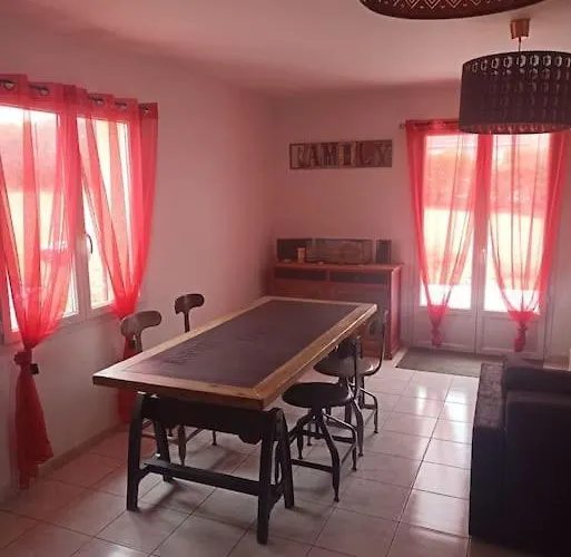 Petite Maison Chaleureuse Avec Vue Imprenable بيت للعطل