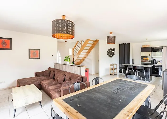 Petite Maison Chaleureuse Avec Vue Imprenable بيت للعطل *